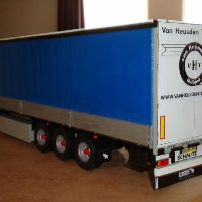 V Heusden 10 8 800x600